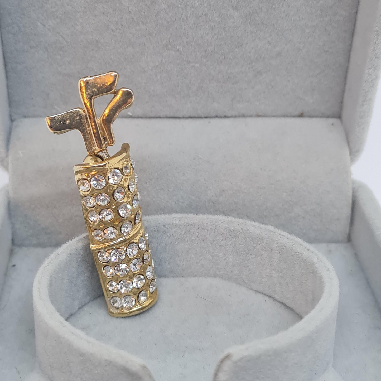 Vintage golf bag brooch, Gold-tone metal golfers brooch pin with trumbler