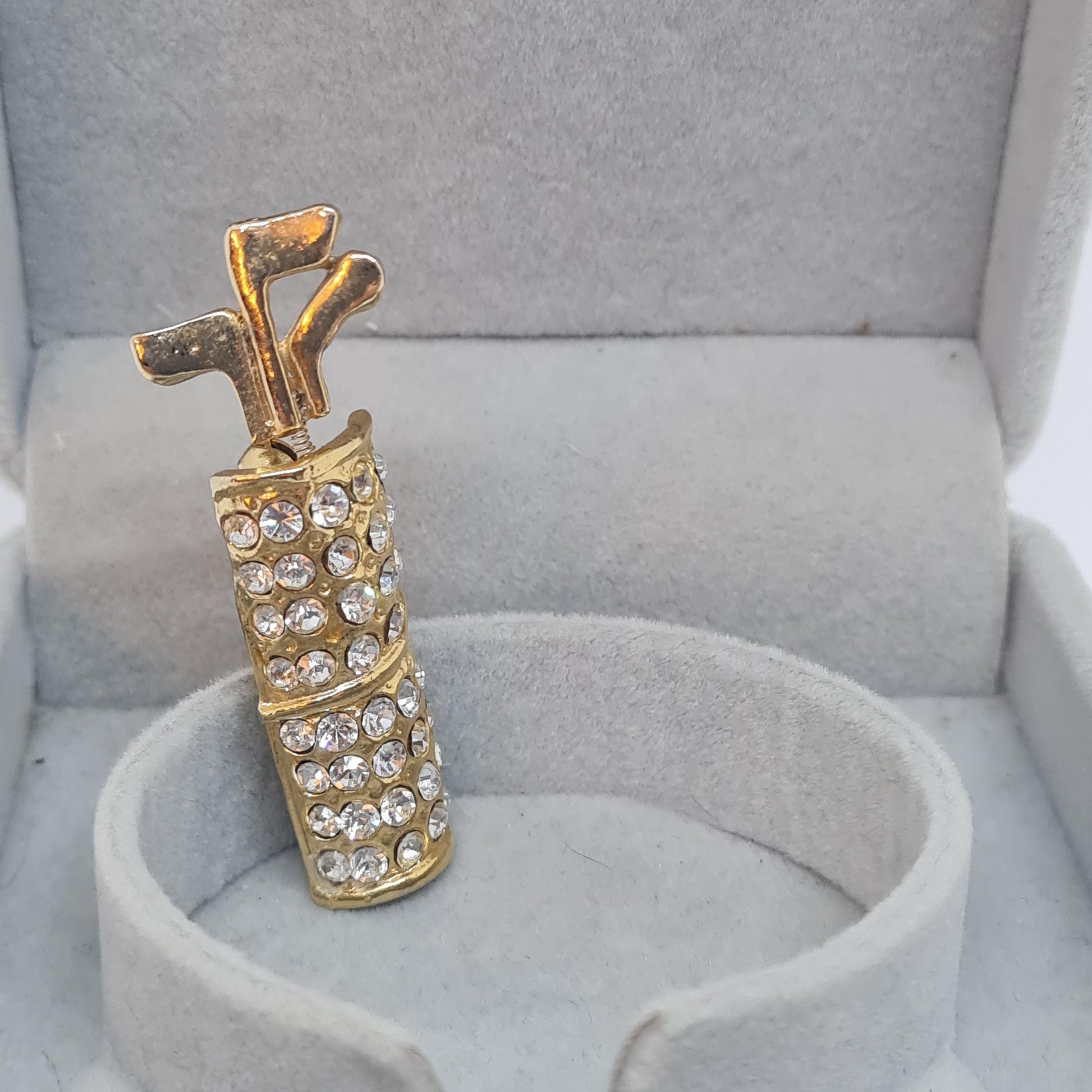 Vintage golf bag brooch, Gold-tone metal golfers brooch pin with trumbler