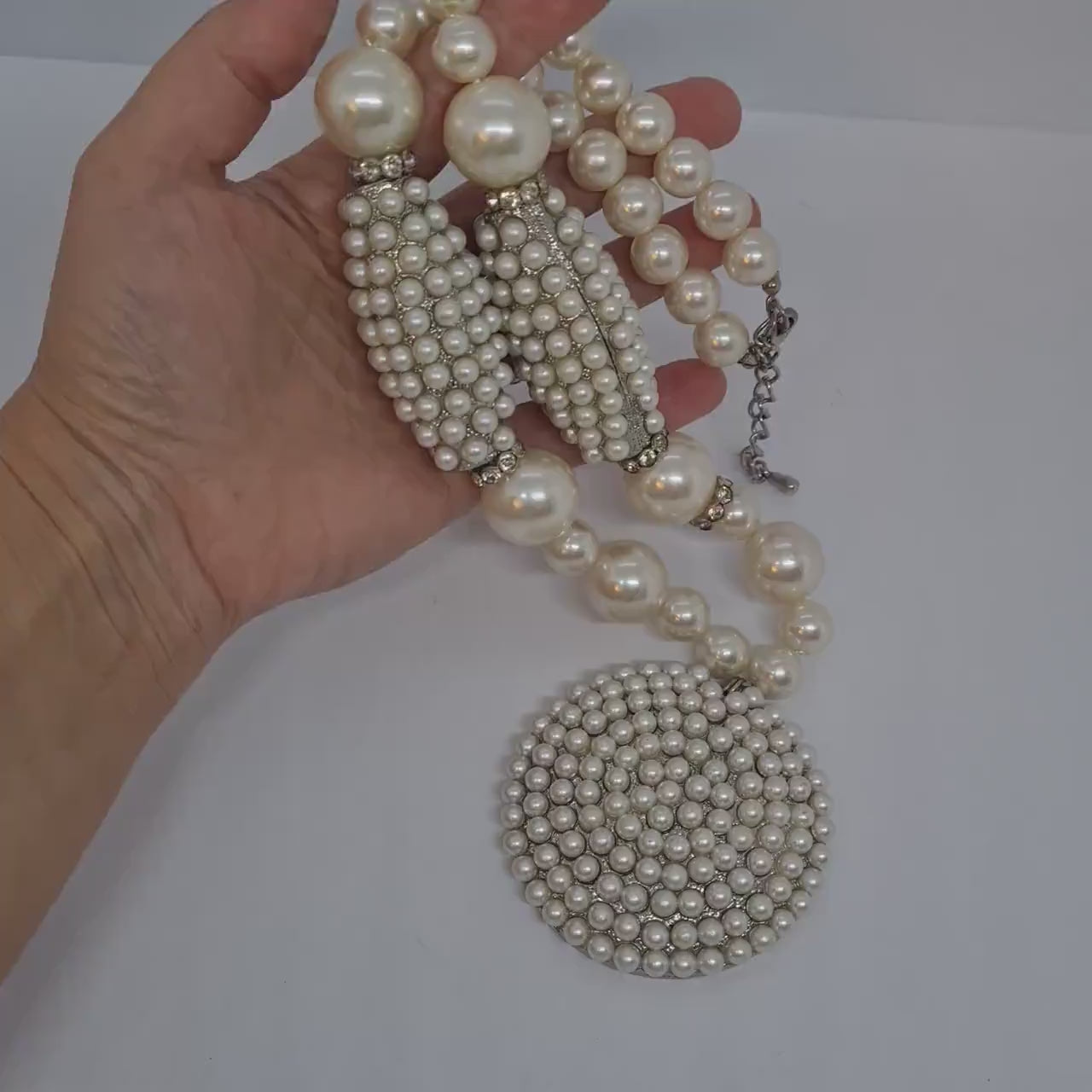Vintage exclusive pearl necklace Silver tone metal with faux pearl Chunky pendant necklace